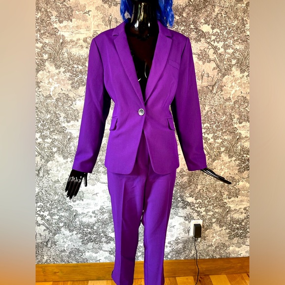 Purple Single-Breasted Suit - Picture 1 of 11